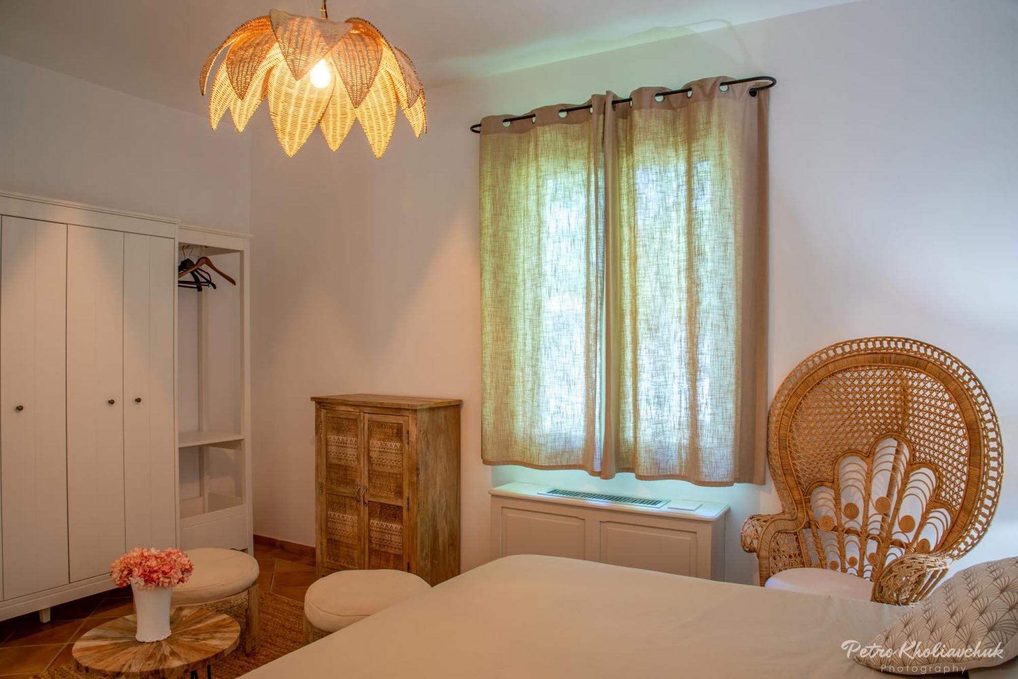Mas L Aigo Claro Hotel Mouries Bagian luar foto